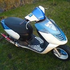 Aprilia Sonic (Solgt)