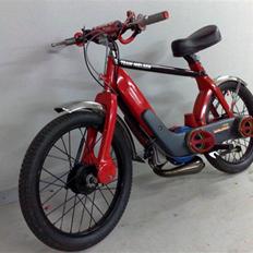 Vespa Ciao bane racer.