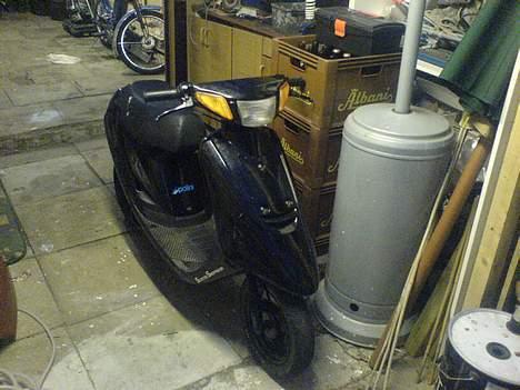 Yamaha Jog AS (SOLGT) - de helt gamle skjolde fra den anden jog som er kommet på :) billede 9