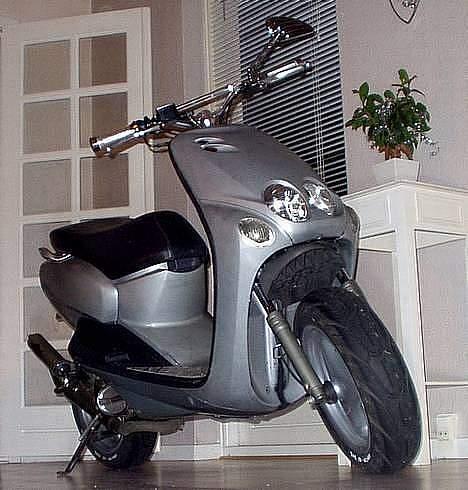 Yamaha det sorte svin - solgt - Den gamle neos - som var smadret billede 15