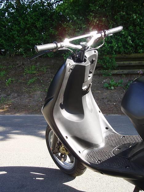 Yamaha Neos ¤ Solgt ¤ - Nye billeder taget d. 23/5-07 billede 1