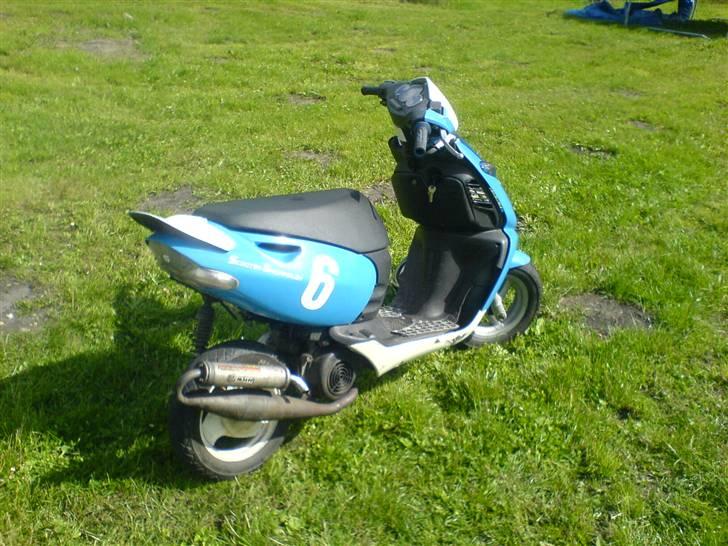 Aprilia    Sonic BYTTET - Hjemme hos kevin..  billede 4