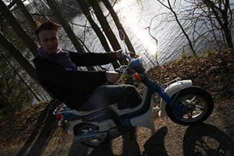 Suzuki FZ50 billede 5