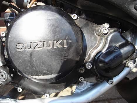 Suzuki RMX  [TST]  - rustfri skruer billede 7