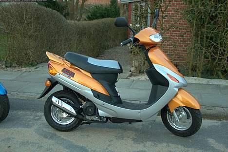 Baotian Huasha Hs50Qt-7 -SOLGT- billede 2