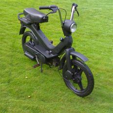 Piaggio Vespa Grillo (solgt)