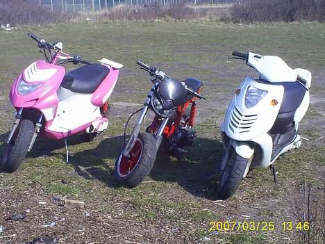 CPI oliver."solgt" for 5500. - fra venstre,, min, peter´s street, og chris´s sonic billede 15