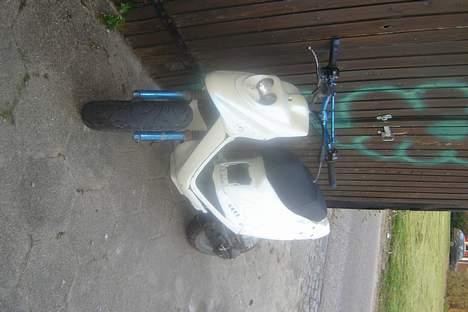 PGO Hot 50 (Smidt på pladsen) billede 2