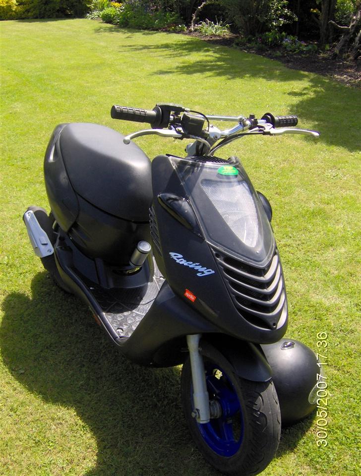 Aprilia Sonic 50cc - BYTTET - Nyt - D. 3/6-2007 billede 1