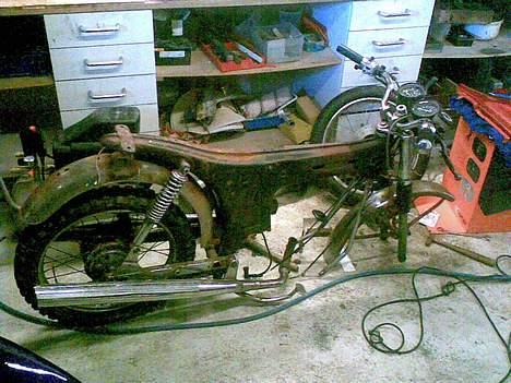 Yamaha FS1 4-gear SOLGT - Selve stellet med baghjul og baggaffel osv. billede 1