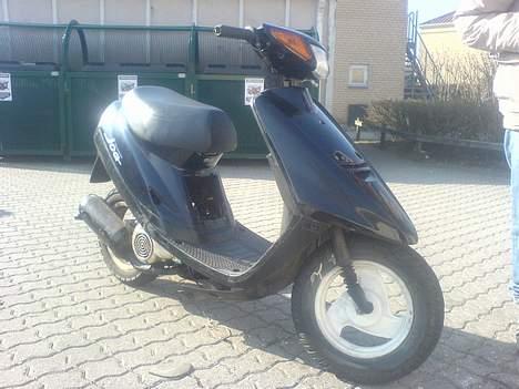 Yamaha Jog SOLGT! - Taget d. 2-apr-07 med nye skjolde :D billede 3