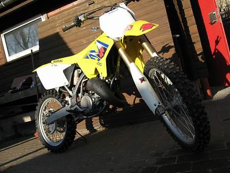 Suzuki RM 125 billede 1
