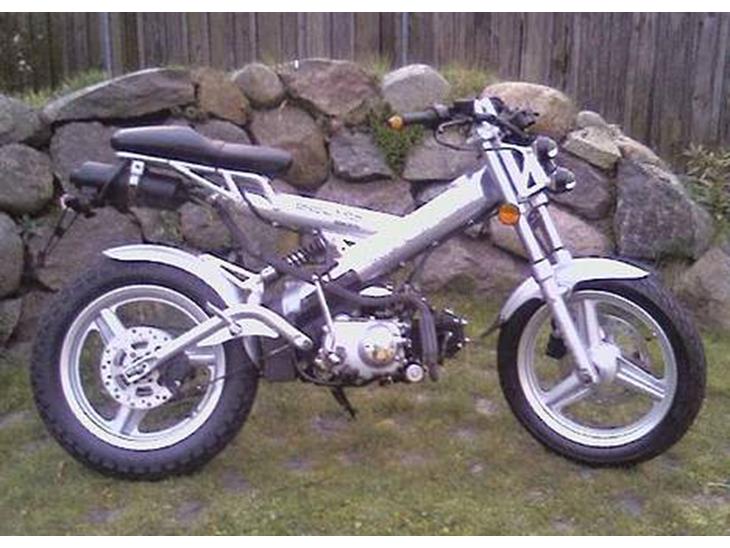 {{currentPhoto.altText}} billede {{currentPhoto.number}}