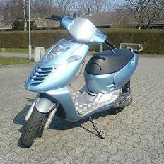 Aprilia Sonic Solgt