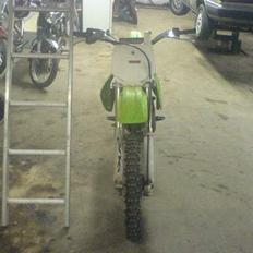 Kawasaki KX 85    **SOLGT**