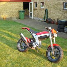 Suzuki street magic SOLGT 8000