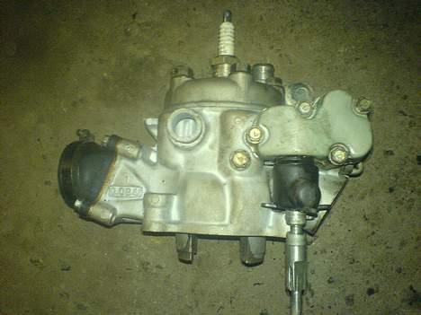 Kawasaki KX 85    **SOLGT** - nye cylinder med variabel udstødnings port. billede 4