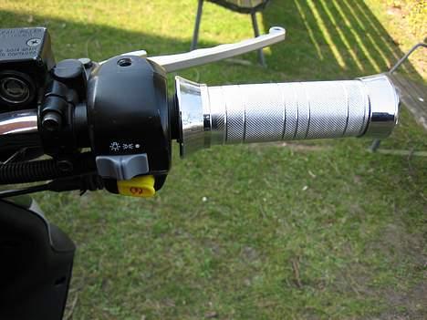 PGO PMX Naked SOLGT billede 8