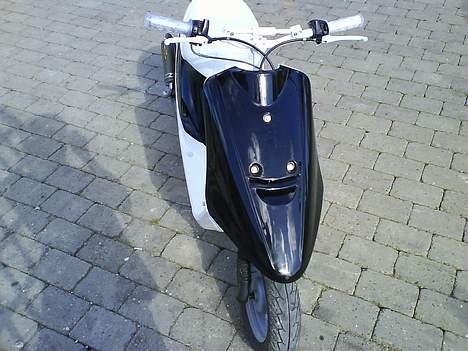 Yamaha jog SOLGT billede 5