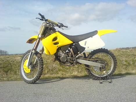Suzuki 125 ccm [solgt] billede 6