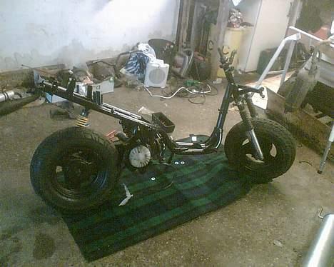 PGO Hot 50 (SOLGT) - igang med at samle den billede 13