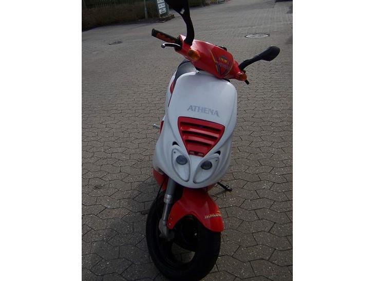 {{currentPhoto.altText}} billede {{currentPhoto.number}}