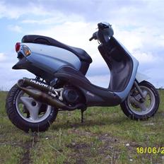 Yamaha Neos (Perlemor)