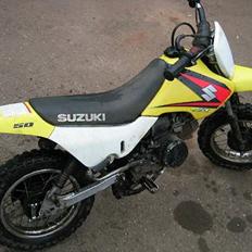 Suzuki jr 50
