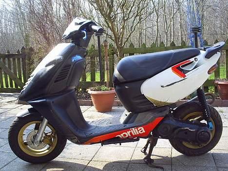 Aprilia aprila sonic blivet taget billede 9