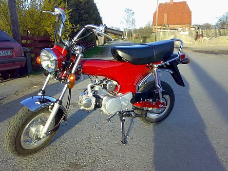 Honda dax (skyteam) billede 1