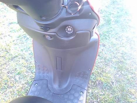 Aprilia Sonic AC 50 - Fodbrættet billede 7