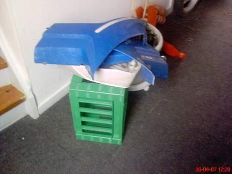 Honda Melody Mini NT 50 (S) - Mælkekassen, Sædet & Sideskjolde x 2 billede 11