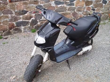 Aprilia rally solgt billede 1