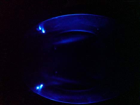 Aprilia Sonic AC 50 - Dioderne i sæderummet i mørke. Det tænder automatisk når jeg åbner op til rummet billede 8