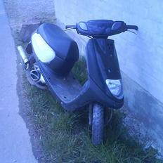 Yamaha jog space solgt