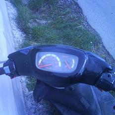 Yamaha jog space solgt