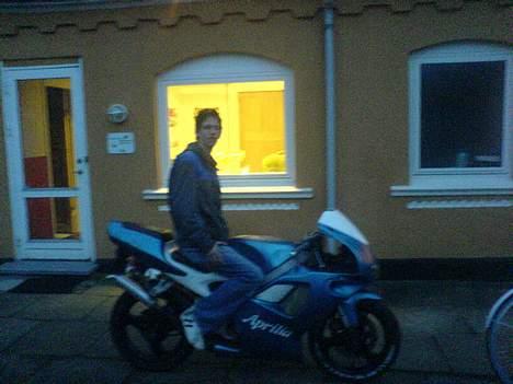 Aprilia RS 50 ** Byttet ** - 3 timer før, var vi ude og hente den ... <3 billede 6