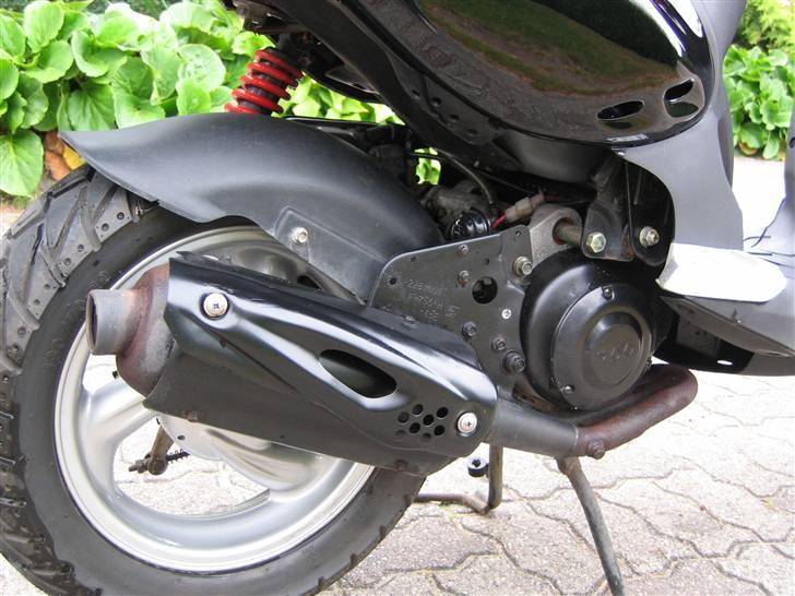 PGO pmx sport $SOLGT$ - udstødningen er blevet malet billede 1