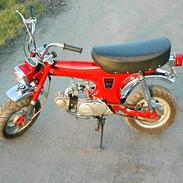 Honda dax