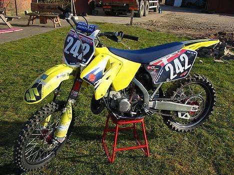 Suzuki rm 125 (solgt.) billede 1