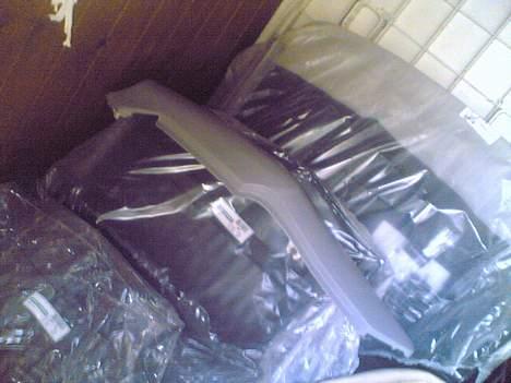 Yamaha TZR 50 (Med nye billeder) - Grundet bagerste sideskjold 9/4-07 billede 3