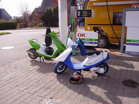 Yamaha Jog As  >>>SOLGT<<< - man kommer ikk langt på en tom tank..:D  (med den gamle bagskærm) billede 10