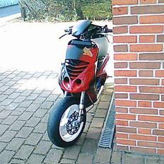 Piaggio NRG baneracer (SOLGT)