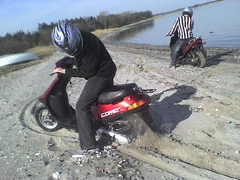 PGO Rodoshow - det var lidt svært at køre ved Limfjoren.... men pisse SJOVT!!!!! billede 2