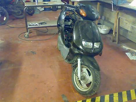 Sym Jet   |  SOLGT  | - Bryder mig ikke synderligt om den..  billede 7