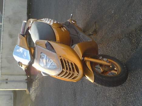 Aprilia Sonic ac smadret/ solgt billede 11