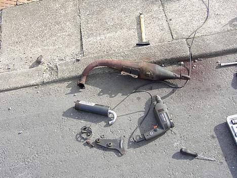 Aprilia sonic  SOLGT ! - røret så mega slemt ud før og bliver sandblæst her en af dagene billede 6