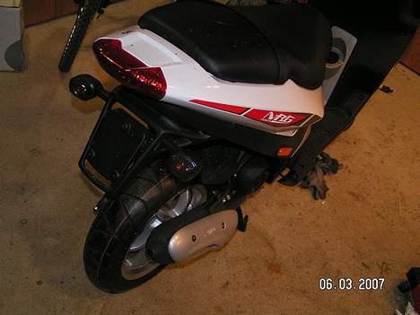 Piaggio Nrg ( solgt) billede 3