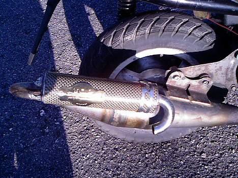 Yamaha JOG FS   TAGET AF PANSERE - nu billede 12