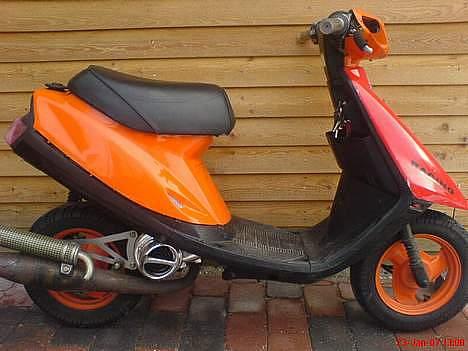 Yamaha jog ( solgt ) billede 1